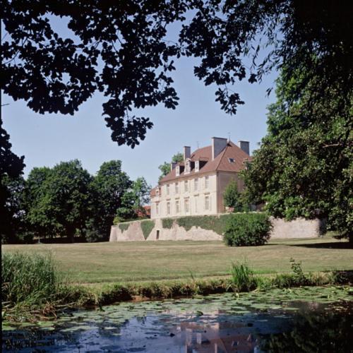 Chateau De Rigny マントン・サン・ベルナール エクステリア 写真